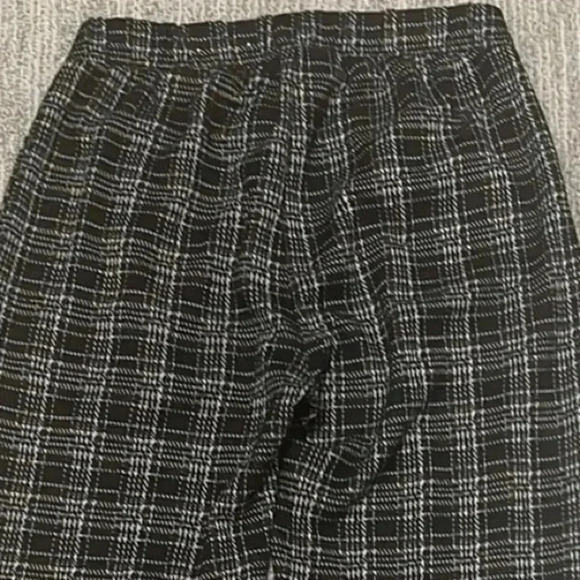 ELLE LARGE OFFICE WORK PANTS (has pockets and elastic band/pull on) - Picture 6 of 9